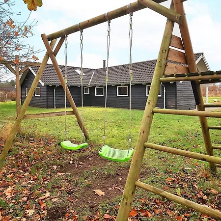 بيت للعطل 14 Person In Hojslev