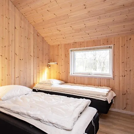 14 Person In Hojslev Sundstrup