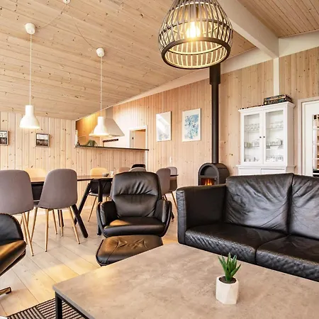 بيت للعطل 14 Person In Hojslev *